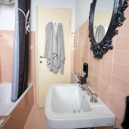 Apartment Fonderia 9 *